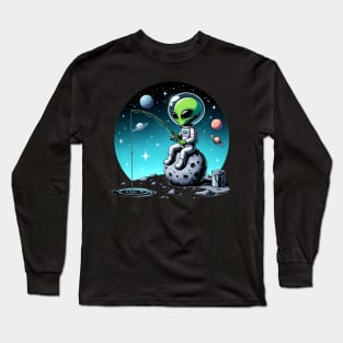 Cosmic fishing - Green alien Long Sleeve T-Shirt